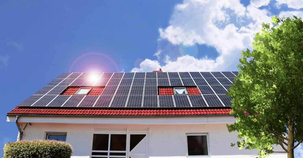 Common Myths and Misconceptions about Solar Panels and Roofs